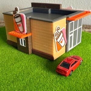 Dunkin’ Donuts miniature n scale train layout diorama building 
Coffee latte